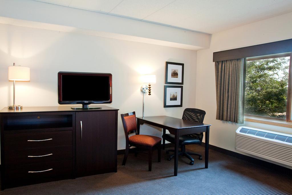 Americinn By Wyndham Chanhassen Eksteriør billede