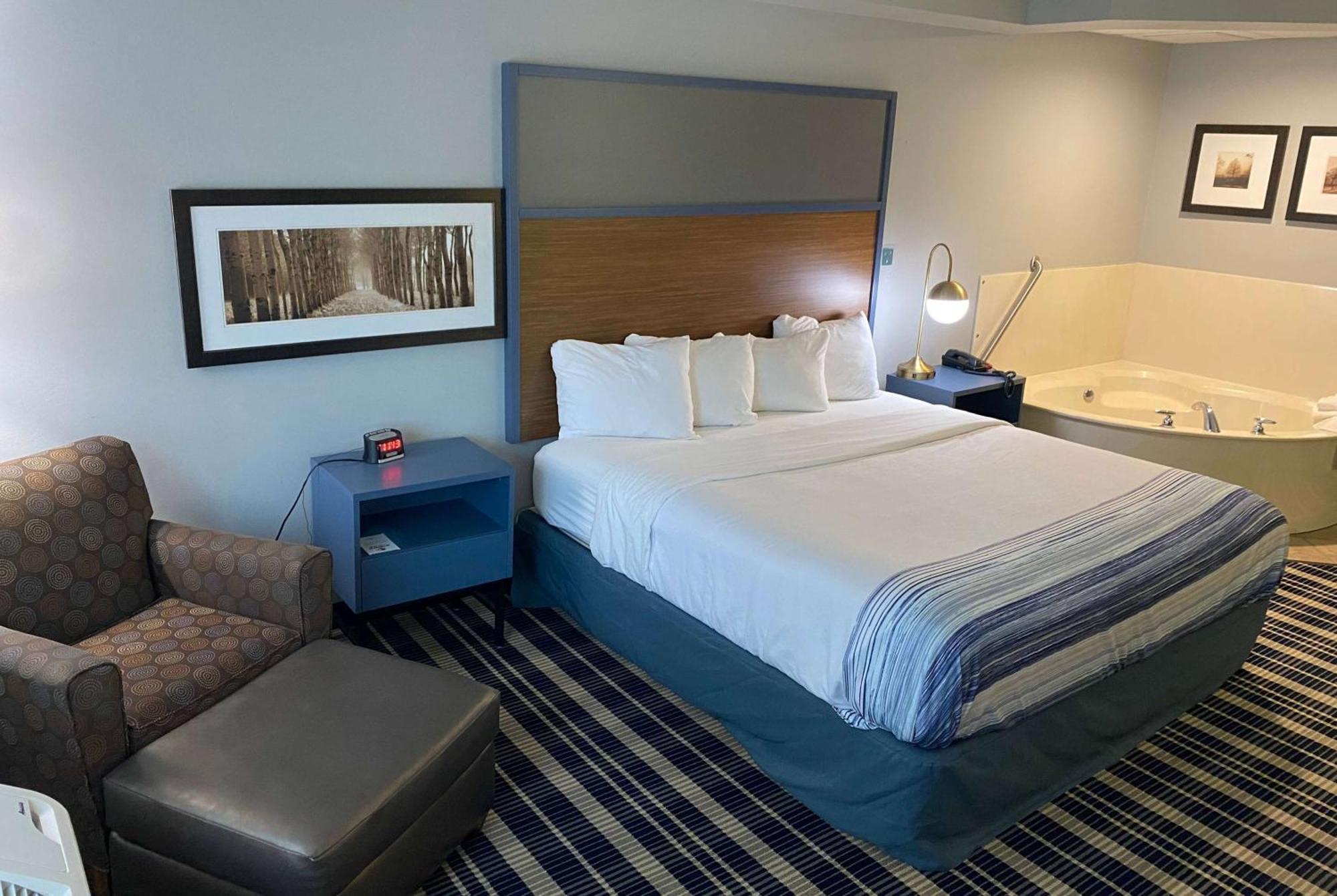 Americinn By Wyndham Chanhassen Eksteriør billede